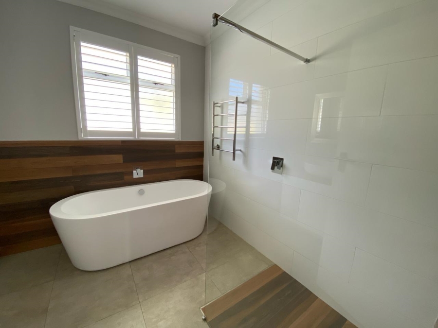 To Let 4 Bedroom Property for Rent in Welgemoed Western Cape